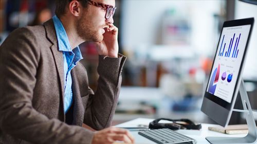 為什么我們考上了大學(xué),工作以后還沒(méi)有廠里的工人薪資高